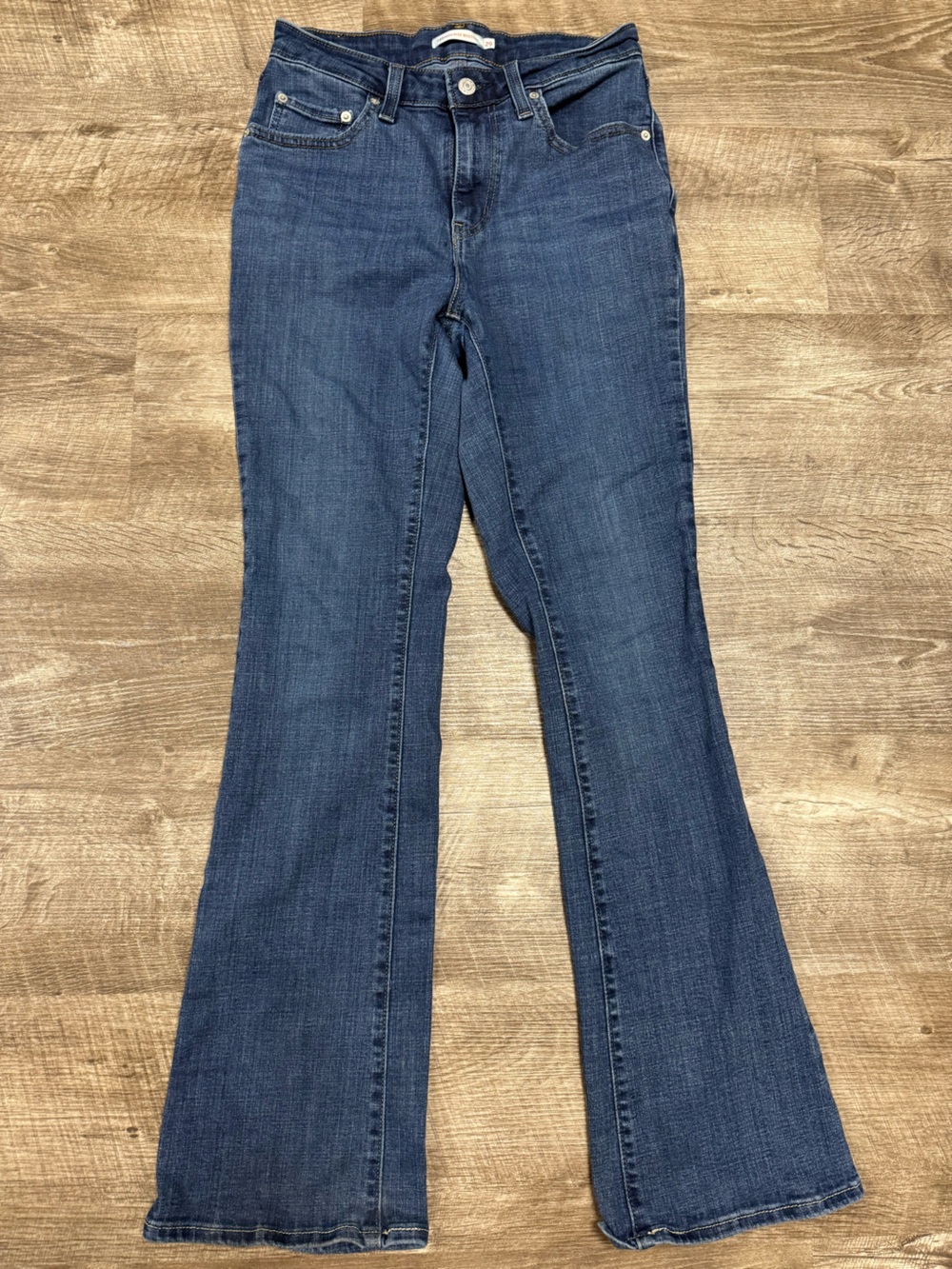 Levi’s 725 High Rise Bootcut Jeans Size 29